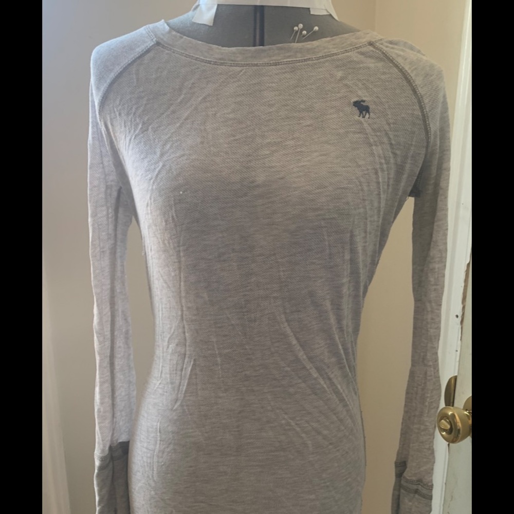 Long sleeve tee shirt